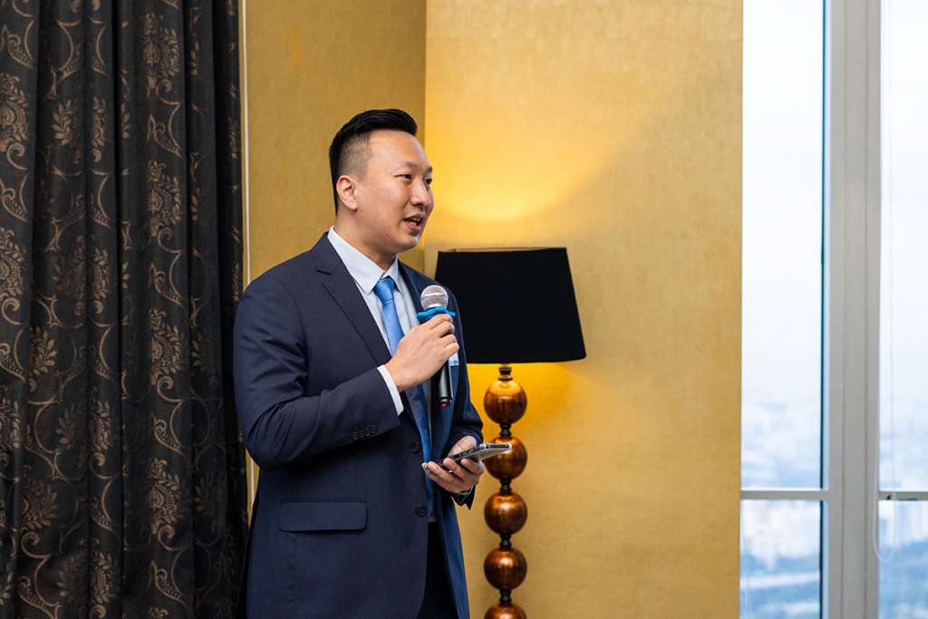 Teck Onn Fong, Senior Manager of Linnovate Partners Singapore, giving his opening remark